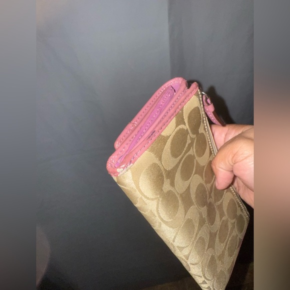 Vintage Coach Wallet - Picture 12 of 12